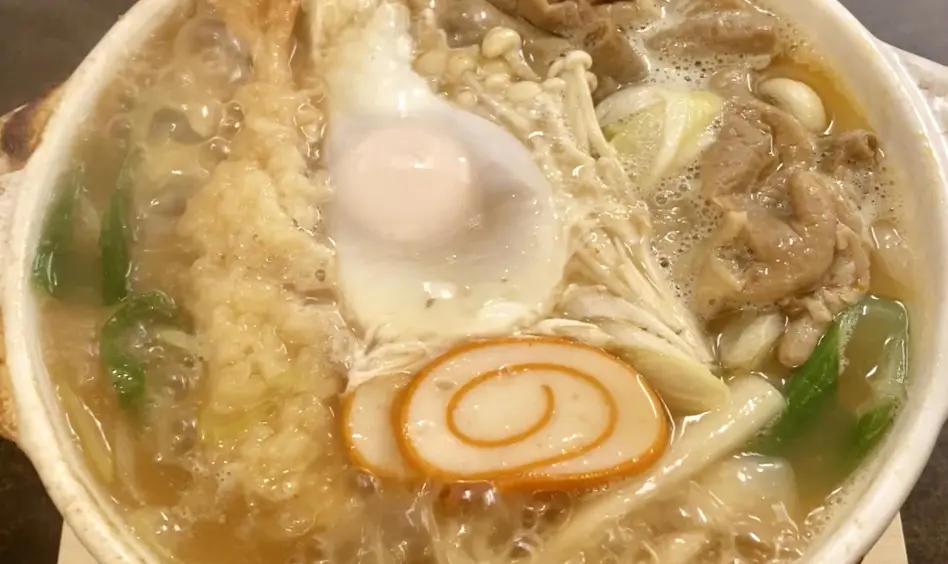 行列が絶えない富山の人気もつ煮込みうどんが高岡に！【糸庄 高岡店